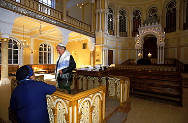 Russia, Saint Petersburg, Inside The Synagogue Safra On Saturday 