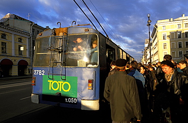 Russia, Saint Petersburg, Newsky Prospekt, People Entering An Old Bus 