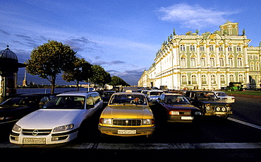 Russia, Saint Petersburg, Hermitage Museum In Winter Palace, Traffic On The Neva Quay 