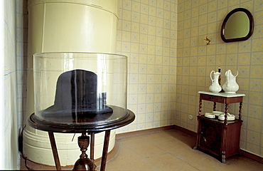 Russia, St-Petersburg, Writer Dostoievsky Apartment, His Last Hat On Display In The Entrance