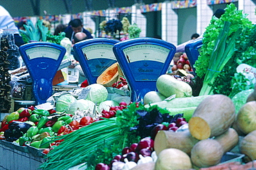 Russia, St-Petersburg, Kolkhozian Market, Vegetables Stalls