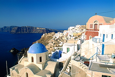 Greece, Cyclades, Santorini Island, Overview On Ia Village And The Sea