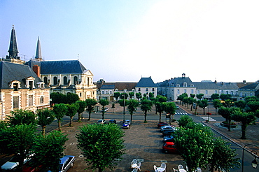 France, To Uraine Val-De-Loire, In Dre-Et-Loire, To Wn Of Richelieu Built By Cardinal Richelieu In 17th Century, The Main Square, Jesuit Style Church On Left