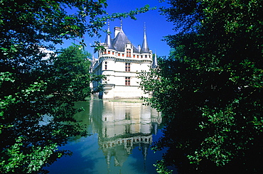 France, To Uraine Val-De-Loire, In Dre-Et-Loire, Azay-Le-Rideau, The Castle And Park, Facade On The Lake 