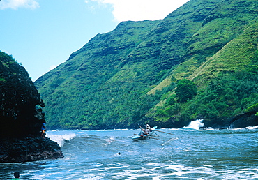 French Polynesia, Marquesas Archipelago, Fatu-Hiva Island, Omoa Bay, Outrigger Endangered While Leaving The Bay