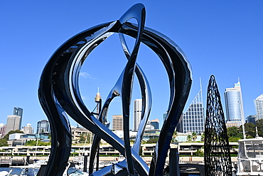 Modern metal sculpture on Finger Wharf