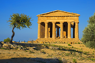 Temple of Concordia, Valley of the Temples, Agrigento, UNESCO World Heritage Site, Sicily, Italy, Europe