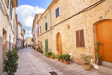 Streets in Alcudia, Alcudia, Mallorca (Majorca), Balearic Islands, Spain, Europe