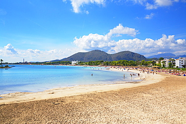 Beach of Port de Alcudia, Mallorca (Majorca), Balearic Islands, Spain, Mediterranean, Europe