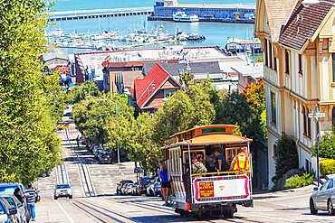 Powell-Hyde line cable car, San Francisco, California, United States of America, North America