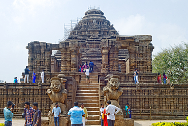 The mid 13th century Sun Temple, dedicated to Surya, the Hindu Sun God, constructed as a twelve-wheeled chariot drawn by seven horses, UNESCO World Heritage Site, Konarak, Puri District, Odisha, India, Asia