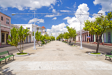 Paseo El Prado leading through the city centre, Cienfuegos City, Cuba, West Indies, Caribbean, Cental America