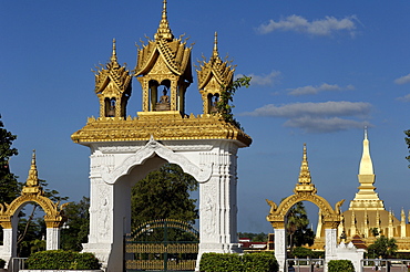 That Luang Stupa, built in 1566 by King Setthathirat, Vientiane, Laos, Indochina, Southeast Asia, Asia