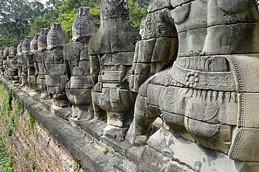 Southern causeway of Angkor Thom, flanked by gods holding scaly body of a naga, Angkor, UNESCO World Heritage Site, Siem Reap, Cambodia, Indochina, Southeast Asia, Asia