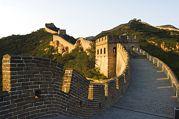 Great Wall of China at Badaling, first built during the Ming dynasty between 1368 and 1644, restored in the 1980s, UNESCO World Heritage Site, near Beijing, Hebei Province, China, Asia