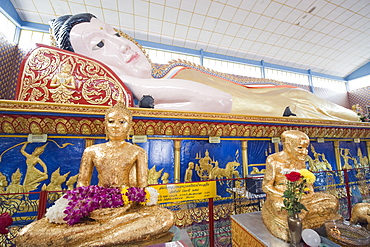 Wat Chayamangalaram, Temple of the Reclining Buddha, Georgetown, Penang, Malaysia, Southeast Asia, Asia