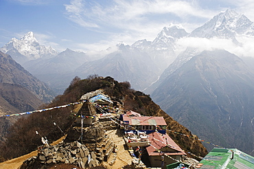 View of Ama Dablam, 6812m, Solu Khumbu Everest Region, Sagarmatha National Park, Himalayas, Nepal, Asia