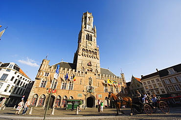 The 13th century Belfort (belfry tower) in market square, Old Town, UNESCO World Heritage Site, Bruges, Flanders, Belgium, Europe