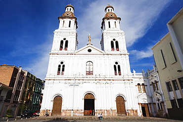 Iglesia de Santo Domingo, Historic Centre of Santa Ana de los Rios de Cuenca, UNESCO World Heritage Site, Cuenca, Ecuador, South America