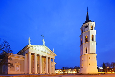 St. Stanislaus Cathedral and Varpine bell tower in Cathedral Square, UNESCO World Heritage Site, Vilnius, Lithuania, Europe