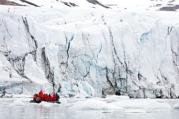 Zodiac trip for tourists, Hornbreen Glacier, Spitsbergen, Svalbard, Arctic, Norway, Europe