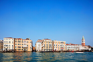 Historic Venetian buildings on the Grand Canal, Venice, UNESCO World Heritage Site, Veneto, Italy, Europe