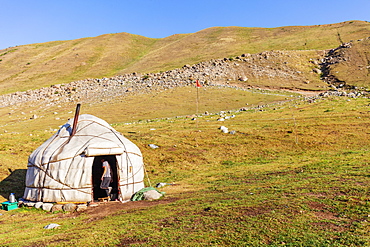 Yurt near Songkol Lake, Kyrgyzstan, Central Asia, Asia