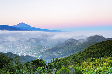 Pico del Teide, 3718m, highest mountain in Spain, Teide National Park, UNESCO World Heritage Site, Tenerife, Canary Islands, Spain, Atlantic, Europe