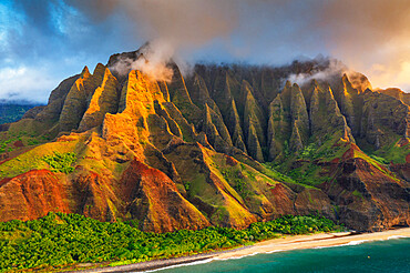 Pali sea cliffs on the Kalaulau trail, Napali Coast State Park, Kauai Island, Hawaii, United States of America, North America