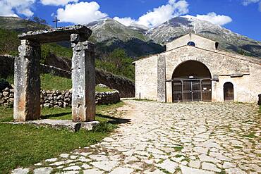 The Gate of Paradise, the Church of Santa Maria in Valle with Mount Velino in the background, Abruzzo Marsicano, Abruzzo, Italy, Europe