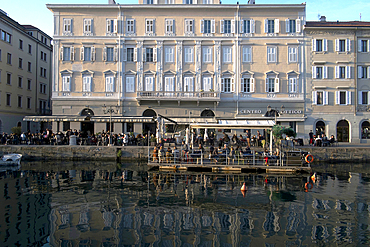 Aperitivo on the Grand Canal, Trieste, Friuli Venezia Giulia, Italy, Europe