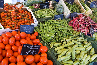 Marche aux Fleurs, Cours Saleya, Nice, Alpes Maritimes, Provence, Cote d'Azur, French Riviera, France, Europe