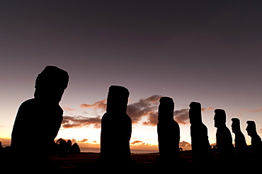 Ahu Akivi, Rapa Nui (Easter Island), UNESCO World Heritage Site, Chile, South America