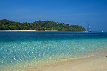 Turquoise color of the Andaman Sea, Thailand, Southeast Asia, Asia