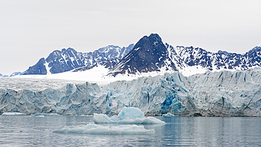 Lillyhookbreen glacier, Spitsbergen, Svalbard Islands, Norway.