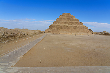 Stepped Pyramid of Djoser, the first pyramid, complex of Saqqara, UNESCO World Heritage Site, Egypt, North Africa, Africa