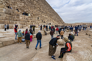 Tourists at the Great Pyramids complex, UNESCO World Heritage Site, Giza, Egypt, North Africa, Africa