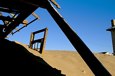 Diamond mining ghost town, Kolmanskop, Namib Desert, Luderitz, Namibia, Africa