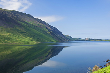 Wastwater and the Screes, early morning, Wasdale, Lake District National Park, Cumbria, England, United Kingdom, Europe