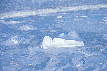Icebergs and pack ice seen on heli flight from Russian icebreaker, Kapitan Khlebnikov, Weddell Sea, Antarctica, Polar Regions