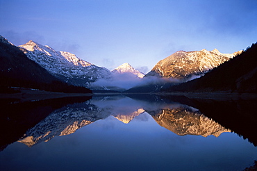 Thaneller from Plansee at dawn, Tyrol (Tirol), Austria, Europe