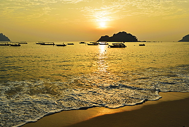 Sunset at Nipah Bay and Coral Island, Pulau Pangkor (Pangkor Island), Perak, Malaysia, Southeast Asia, Asia