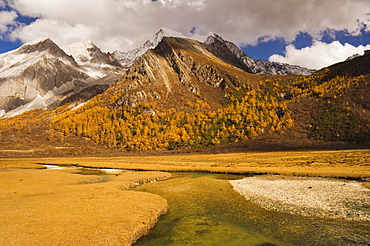 Xiaruoduojio mountain, Yading Nature Reserve, Sichuan Province, China, Asia