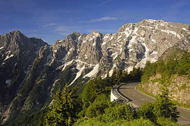 View of the Hoher Goll mountain range from the Rossfeld Panoramastrasse (Rossfeldhoehenringstrasse or Panoramic Highway), Berchtesgaden, Bavaria, Germany, Europe