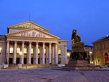 Max-Joseph-platz at night, with the statue of Bavaria's first king Max I Joseph in front of the National Theater (Opera House), Munich, Bavaria (Bayern), Germany, Europe