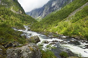 Mabodalen, Bjoreia River valley below Voringfoss waterfall, near Eidfjord, Hordaland, Norway, Scandinavia, Europe