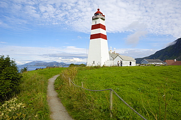 Alnes Lighthouse, Godoya, near Alesund, More og Romsdal, Norway, Scandinavia, Europe