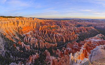 Bryce Canyon at dawn, from Sunset Point, Bryce Canyon National Park, Utah, United States of America, North America