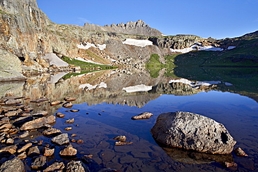 Bullion King Lake at dawn, Porphyry Basin, San Juan National Forest, Colorado, United States of America, North America