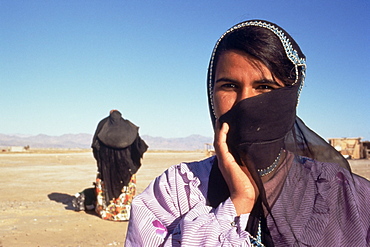 Young Bedouin woman, Sinai, Egypt, North Africa, Africa